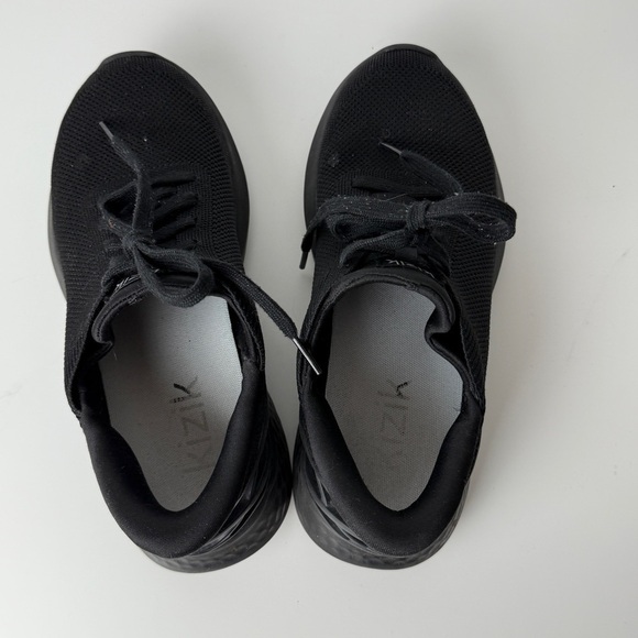 KIZIK Athens Hands Free Slip On Sneaker Mens 5.5 / Women’s 7 - Picture 8 of 12